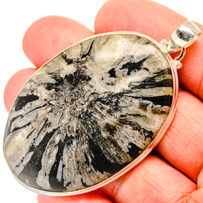 Chrysanthemum Stone Pendants handcrafted by Ana Silver Co - PD28212