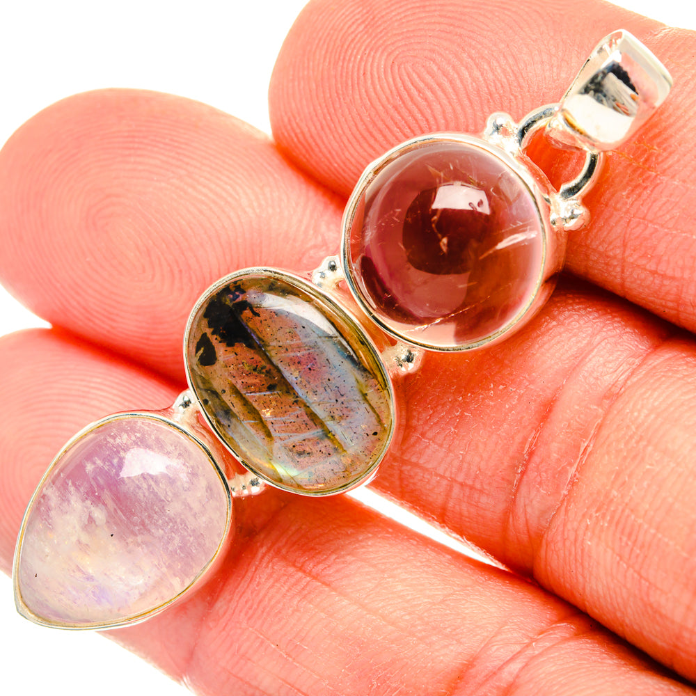 Labradorite Pendants handcrafted by Ana Silver Co - PD28223