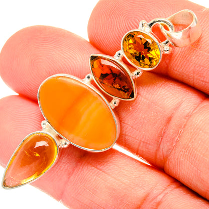 Spiny Oyster Pendants handcrafted by Ana Silver Co - PD28239