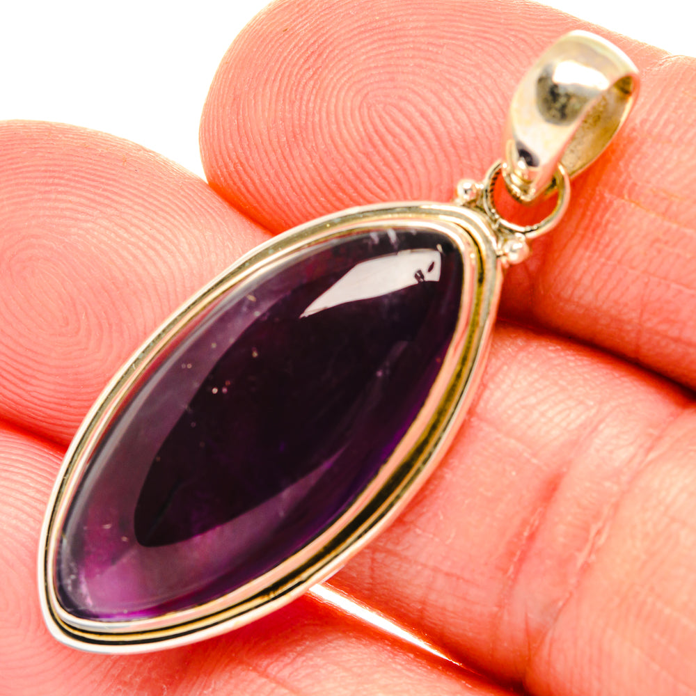 925 sterling silver amethyst pendant with oval purple gemstone in gold-tone bezel