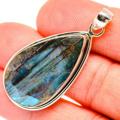Labradorite Pendants handcrafted by Ana Silver Co - PD28568