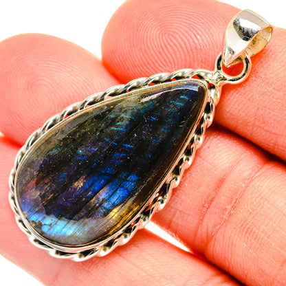 Labradorite Pendants handcrafted by Ana Silver Co - PD28571