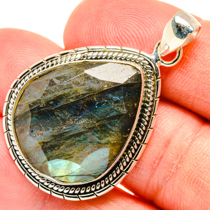 Labradorite Pendants handcrafted by Ana Silver Co - PD28575
