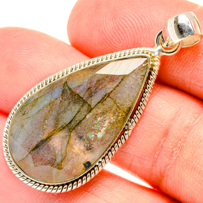 Labradorite Pendants handcrafted by Ana Silver Co - PD28800