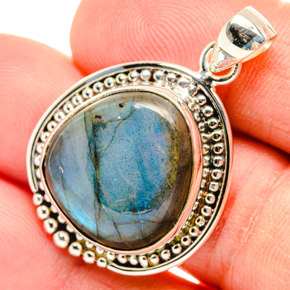 Labradorite Pendants handcrafted by Ana Silver Co - PD29089
