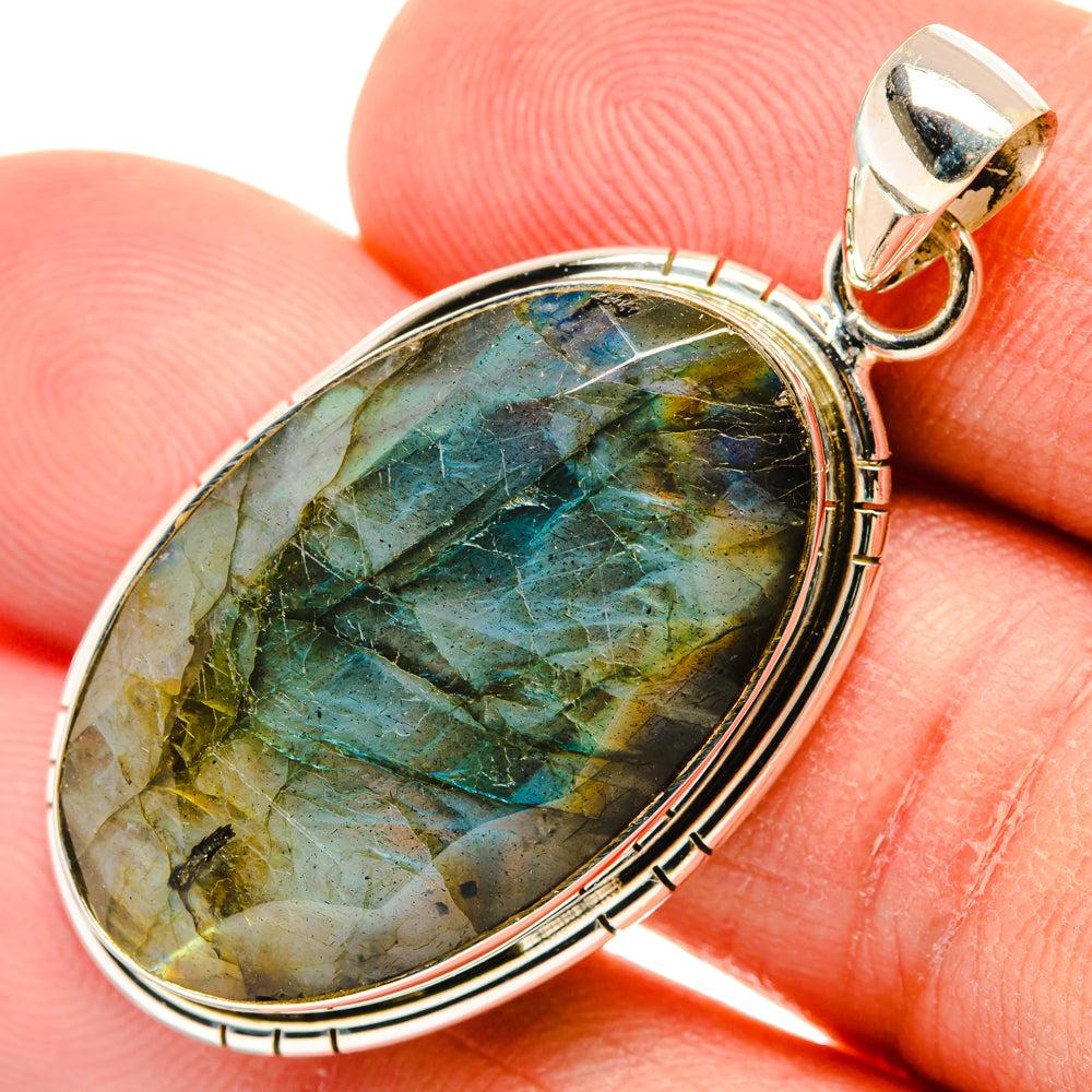 Labradorite Pendants handcrafted by Ana Silver Co - PD29102