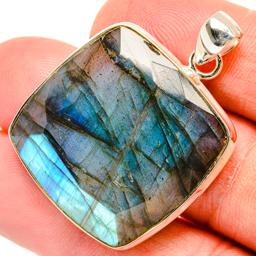 Labradorite Pendants handcrafted by Ana Silver Co - PD29104