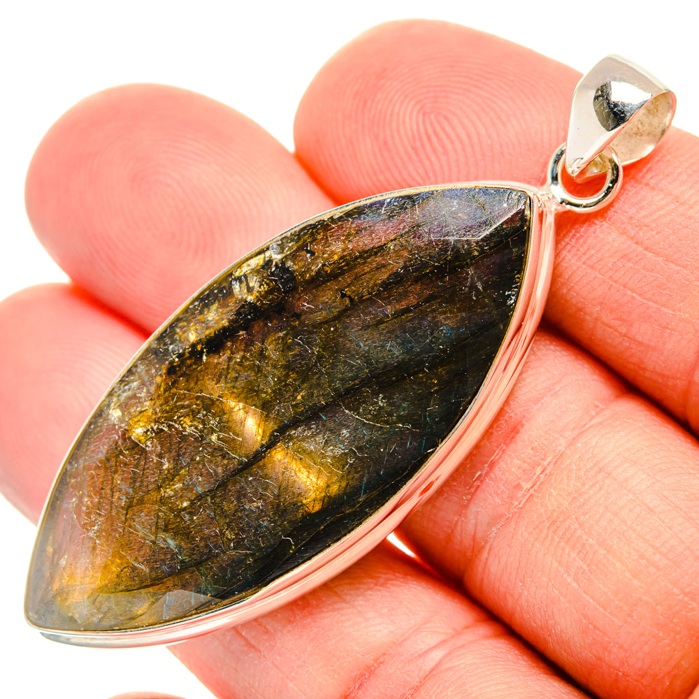 Labradorite Pendants handcrafted by Ana Silver Co - PD29109