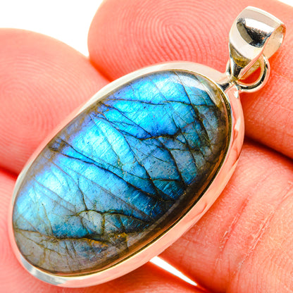 Labradorite Pendants handcrafted by Ana Silver Co - PD29113