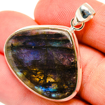 Labradorite Pendants handcrafted by Ana Silver Co - PD29127