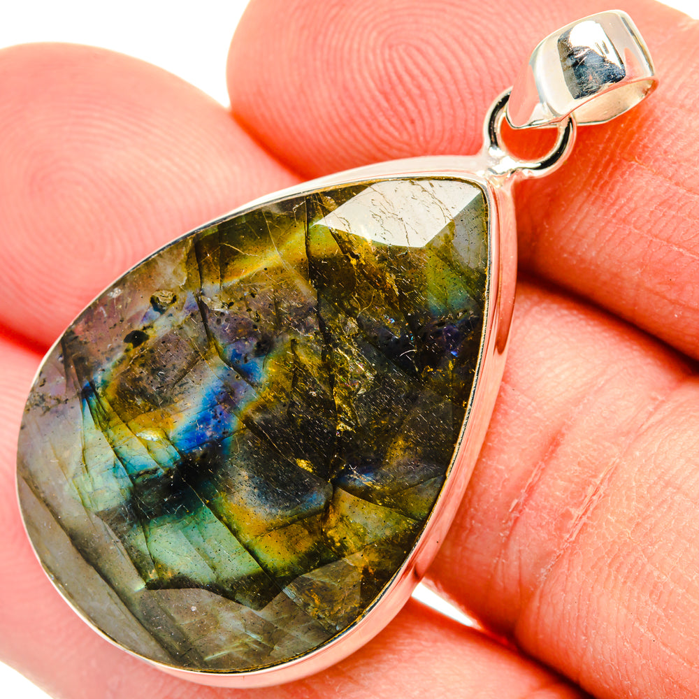 Labradorite Pendants handcrafted by Ana Silver Co - PD29133