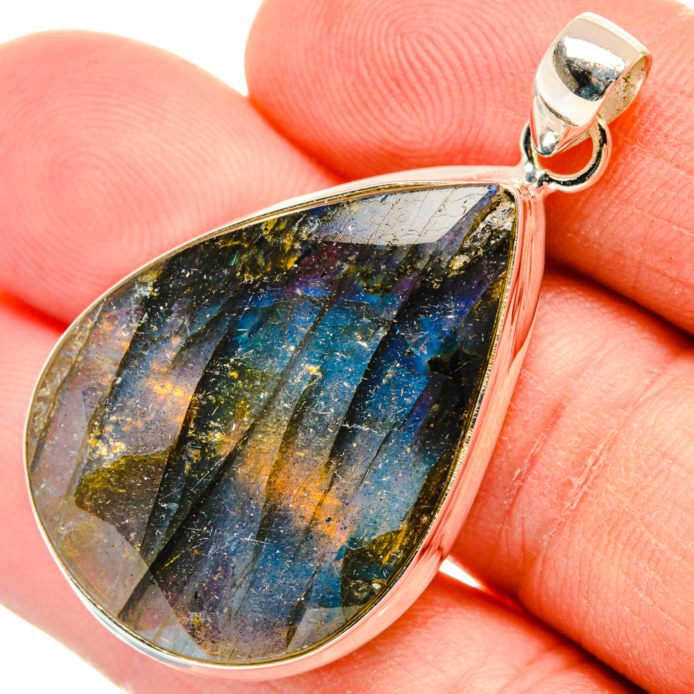 Labradorite Pendants handcrafted by Ana Silver Co - PD29134