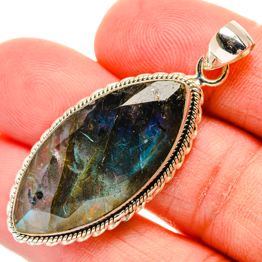 Labradorite Pendants handcrafted by Ana Silver Co - PD29310