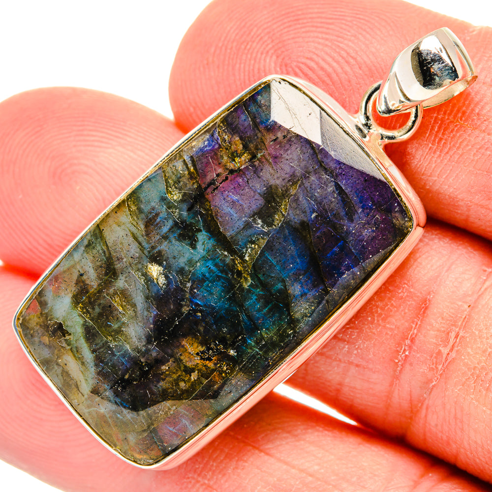 Labradorite Pendants handcrafted by Ana Silver Co - PD29323