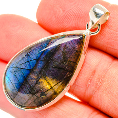 Labradorite Pendants handcrafted by Ana Silver Co - PD29328