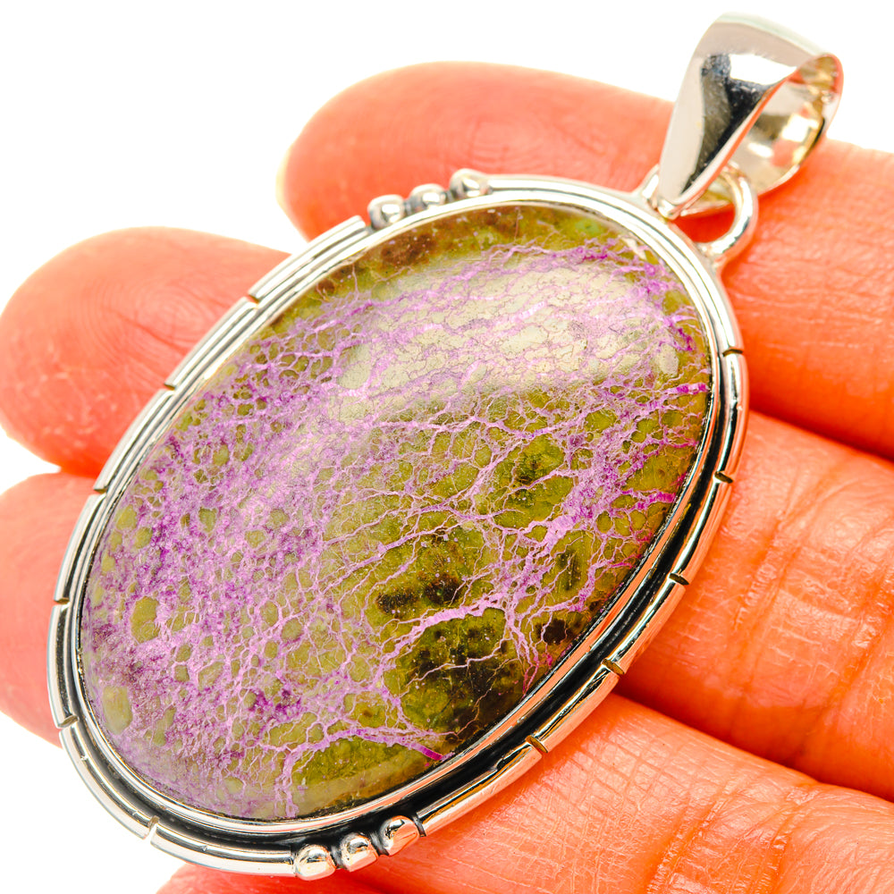 Oval stichtite pendant, purple and green stone framed by 925 sterling silver bezel