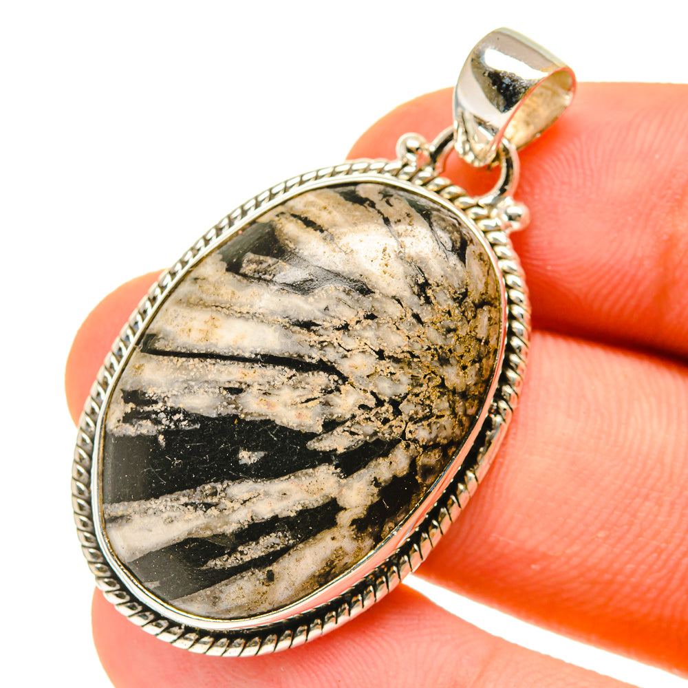Chrysanthemum Stone Pendants handcrafted by Ana Silver Co - PD3001