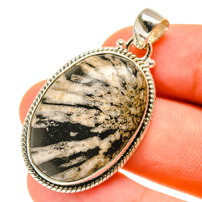 Chrysanthemum Stone Pendants handcrafted by Ana Silver Co - PD3001