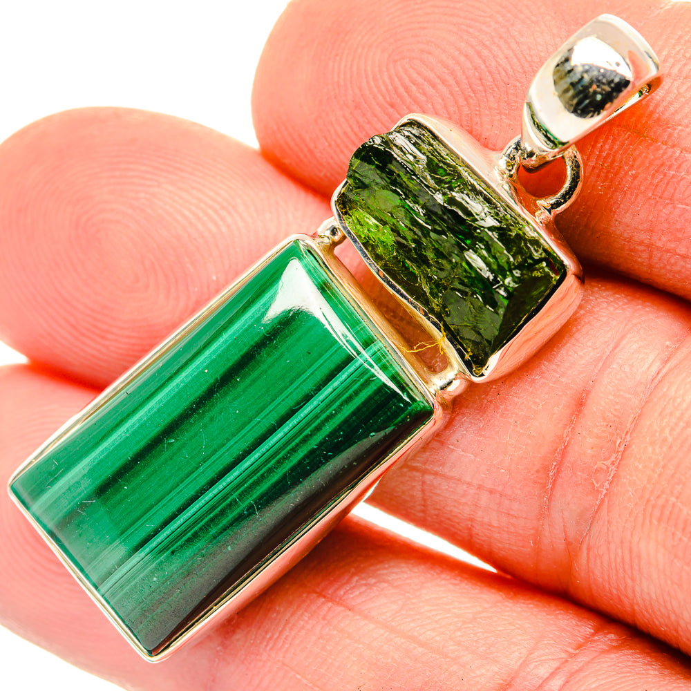 Malachite Pendants handcrafted by Ana Silver Co - PD30404
