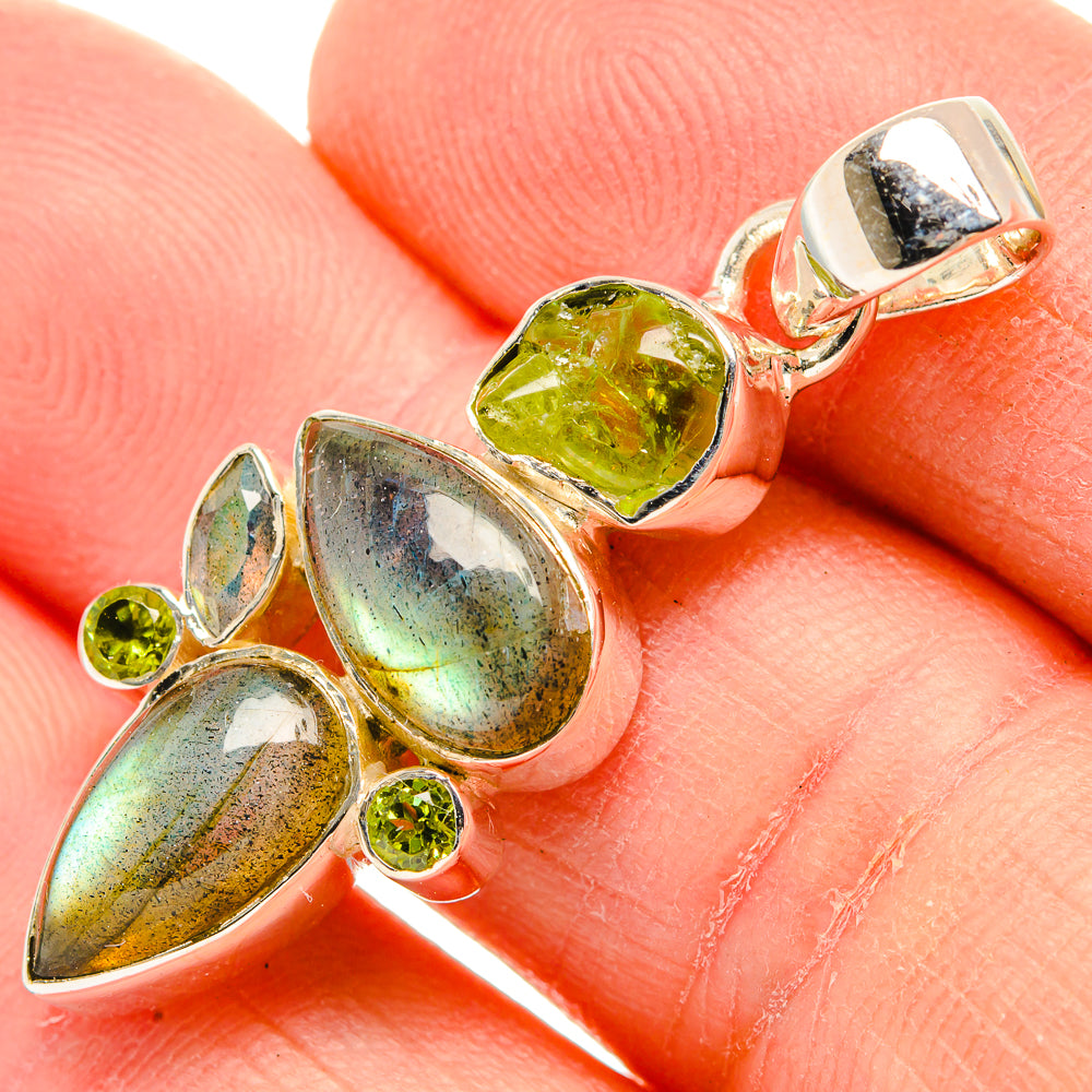Labradorite Pendants handcrafted by Ana Silver Co - PD31005