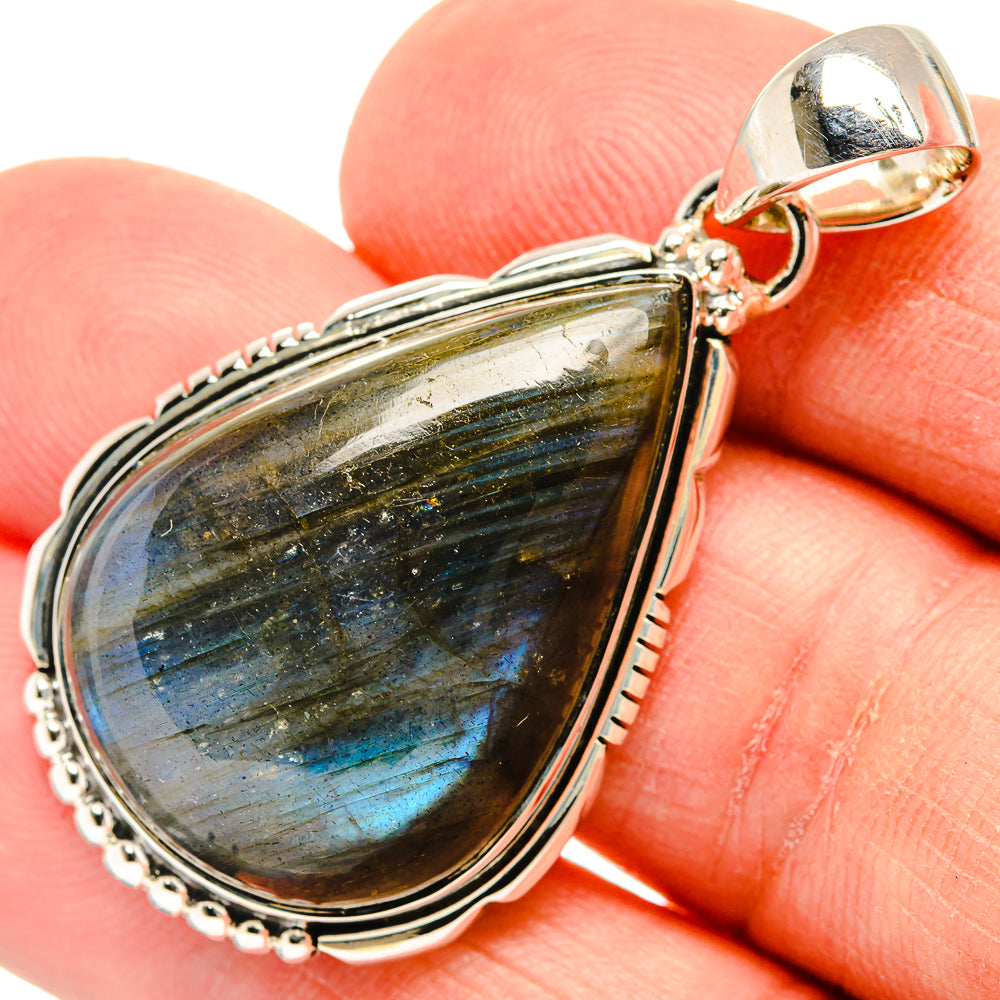 Labradorite Pendants handcrafted by Ana Silver Co - PD31011