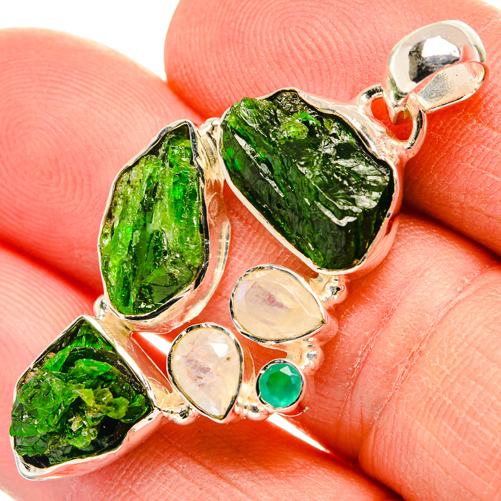 Chrome Diopside Pendants handcrafted by Ana Silver Co - PD31356