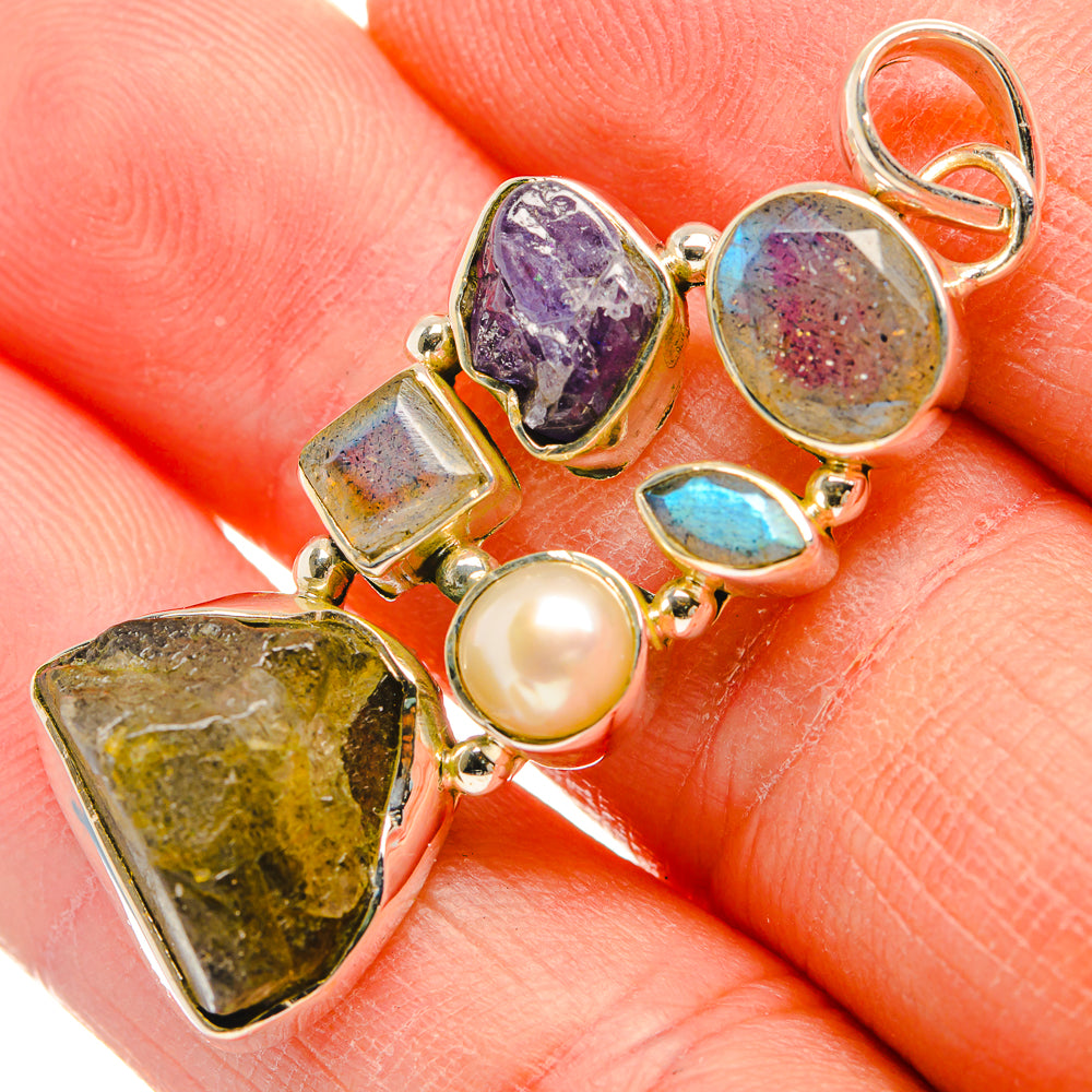 Labradorite Pendants handcrafted by Ana Silver Co - PD31381