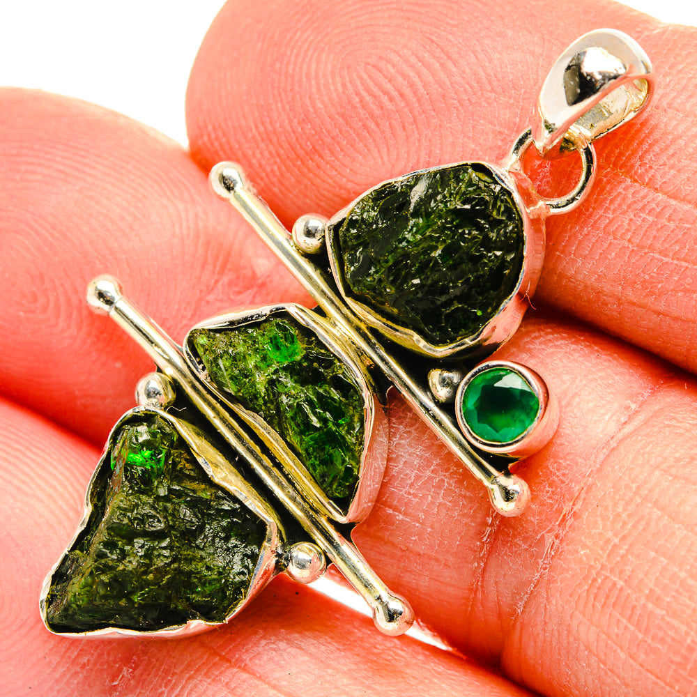 Chrome Diopside Pendants handcrafted by Ana Silver Co - PD31386