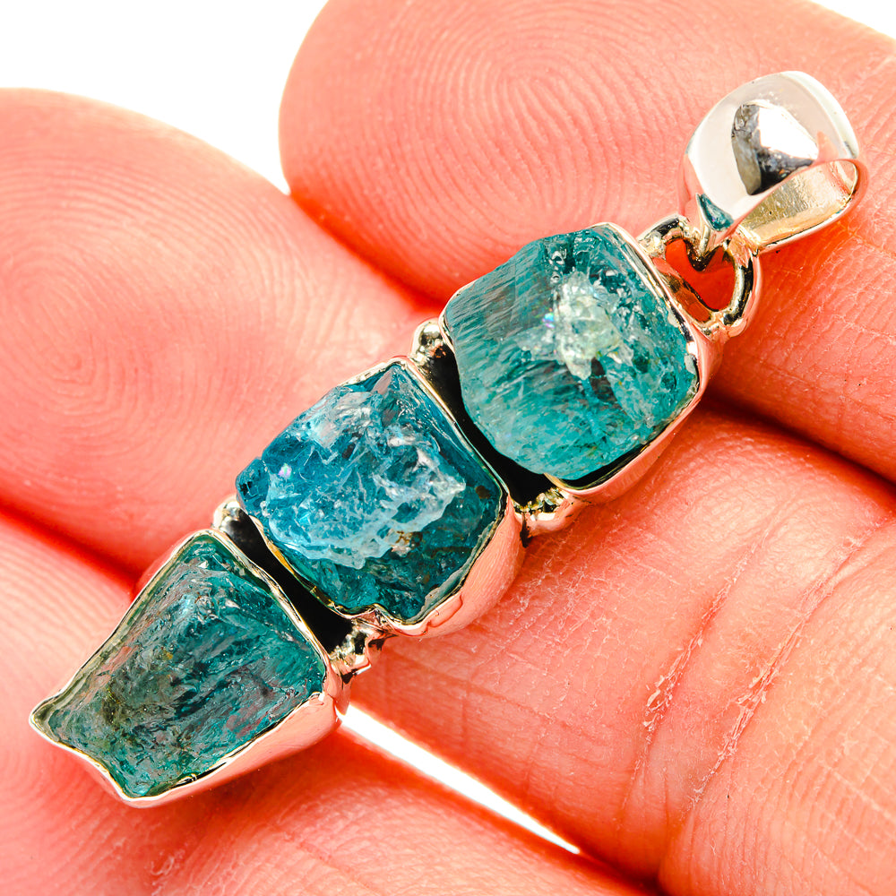 Labradorite Pendants handcrafted by Ana Silver Co - PD31587