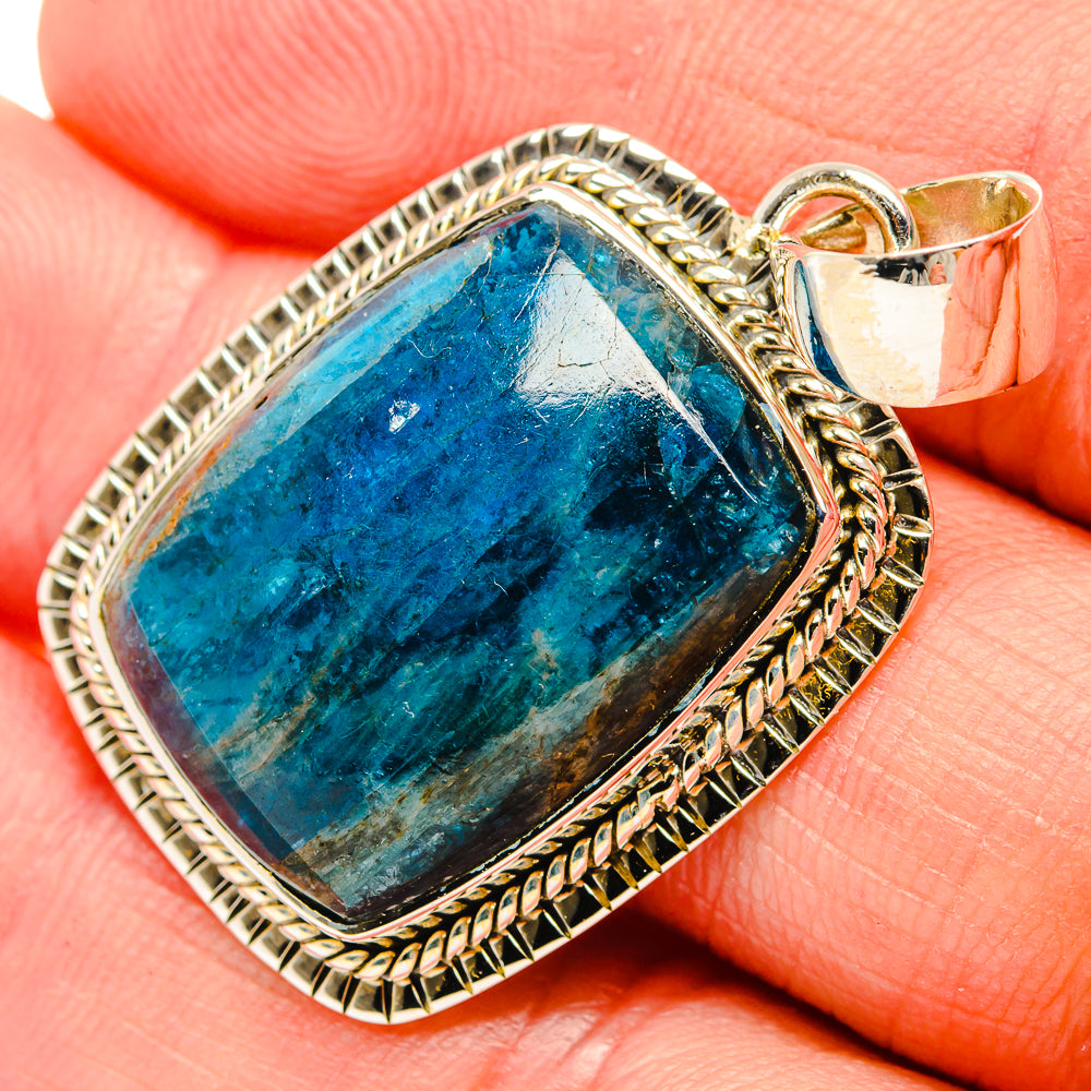 Labradorite Pendants handcrafted by Ana Silver Co - PD31643