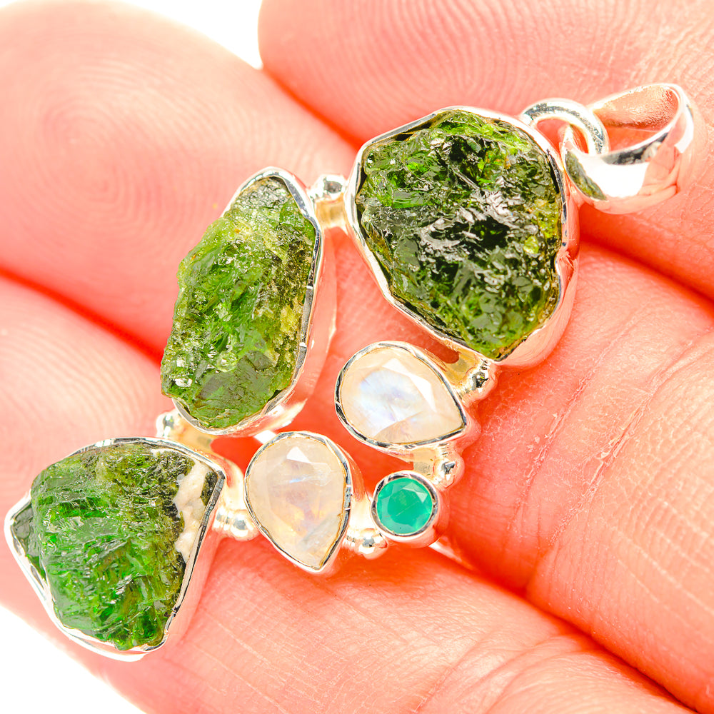 Chrome Diopside Pendants handcrafted by Ana Silver Co - PD31871
