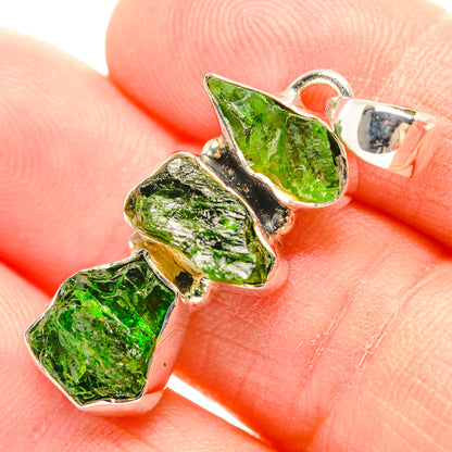 Chrome Diopside Pendants handcrafted by Ana Silver Co - PD31886