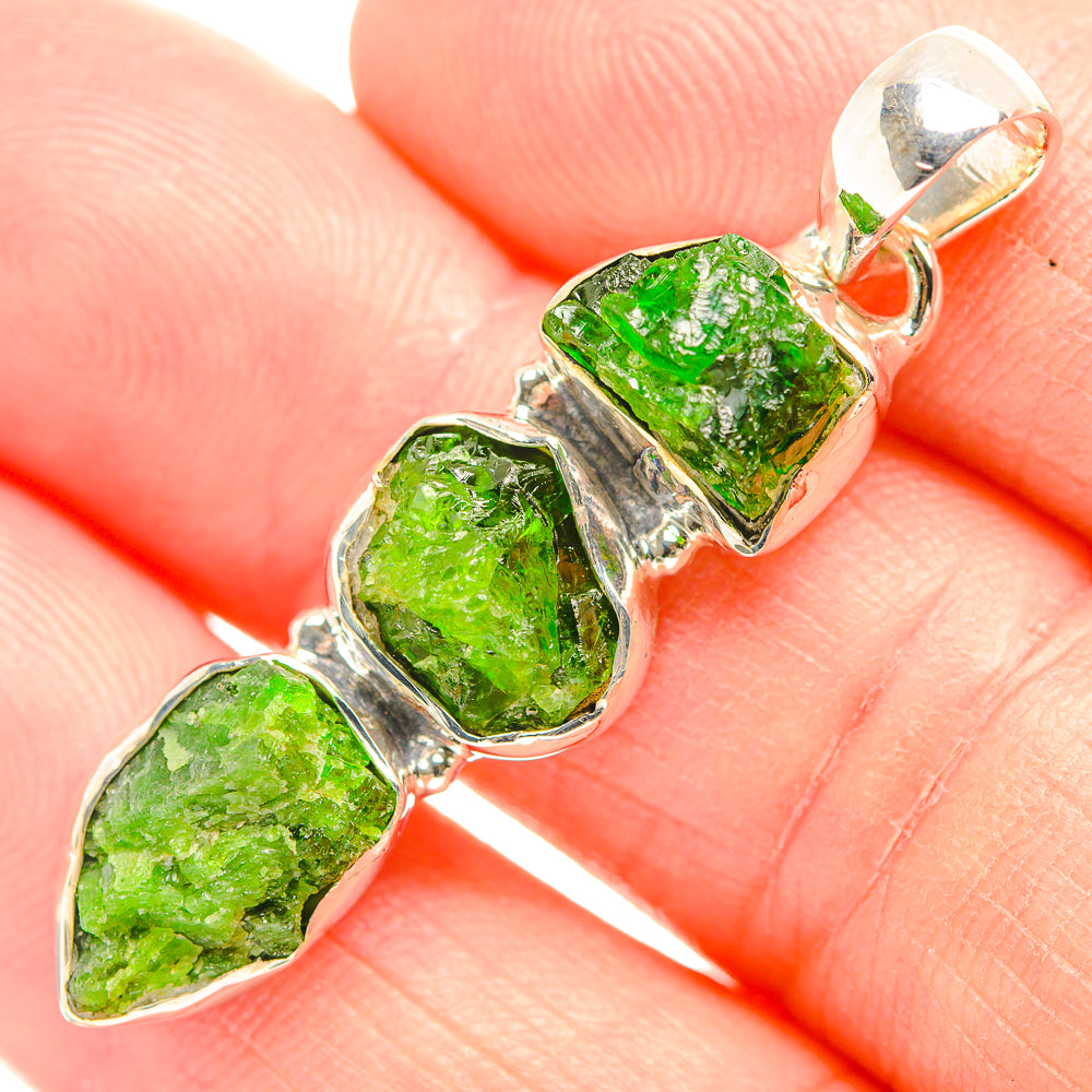 Chrome Diopside Pendants handcrafted by Ana Silver Co - PD32145