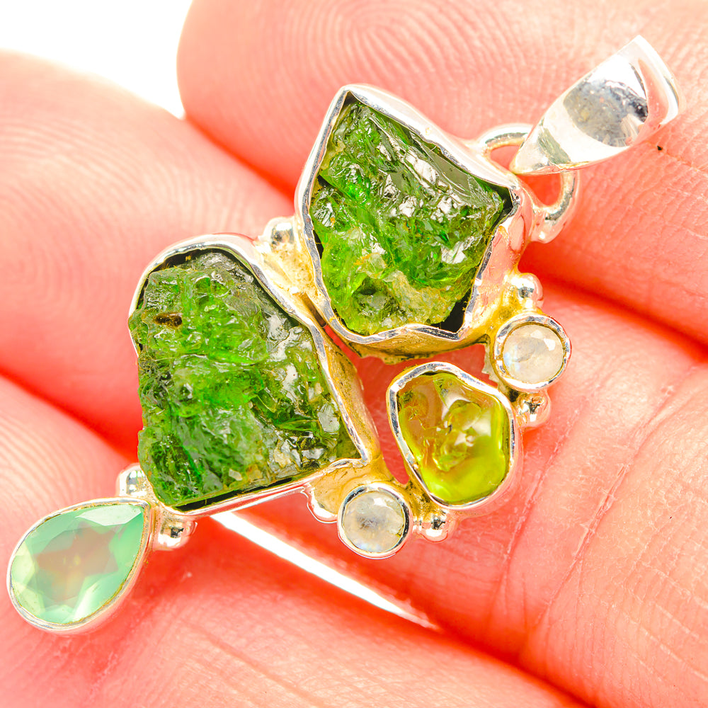 Chrome Diopside Pendants handcrafted by Ana Silver Co - PD32171