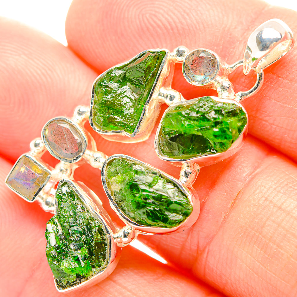Chrome Diopside Pendants handcrafted by Ana Silver Co - PD32328
