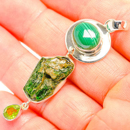 925 sterling silver pendant with green oval malachite and round green gemstone drop