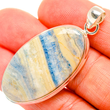 Blue-and-gold scheelite stone oval pendant in 925 sterling silver setting