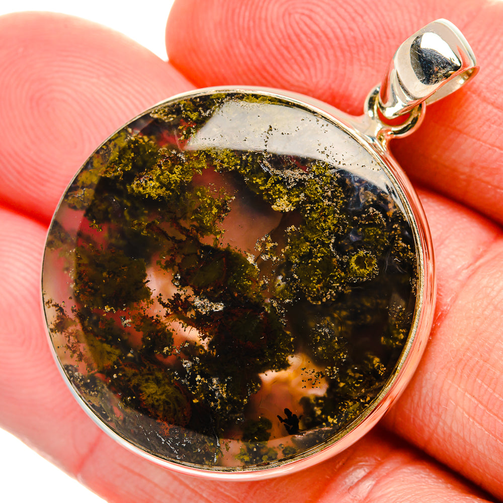 Round plume agate pendant in 925 sterling silver, dark green and copper speckled face