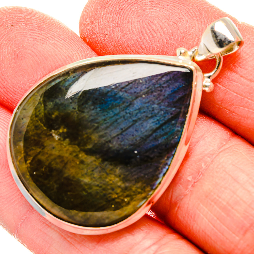 Labradorite Pendants handcrafted by Ana Silver Co - PD34038