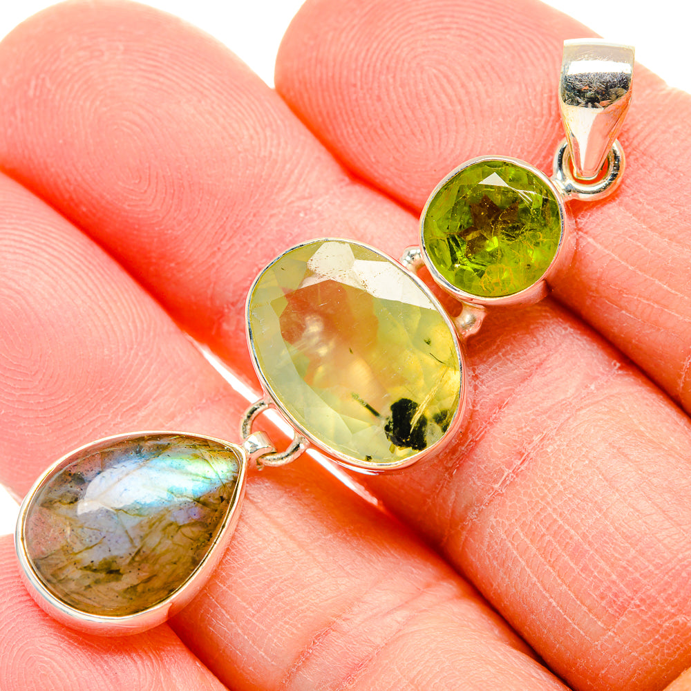 Labradorite Pendants handcrafted by Ana Silver Co - PD34115