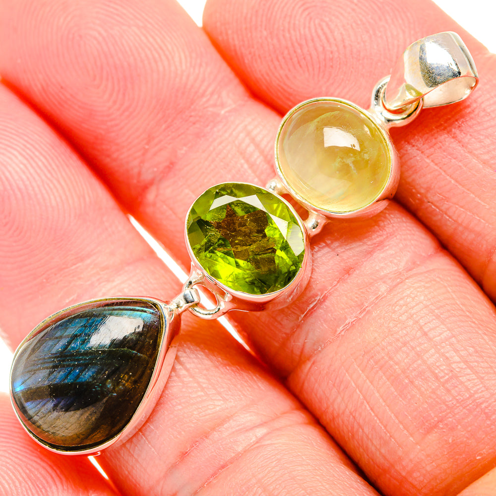Labradorite Pendants handcrafted by Ana Silver Co - PD34244