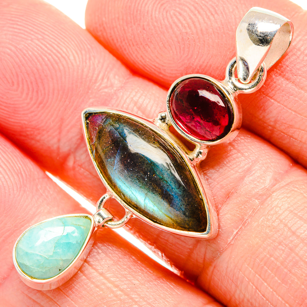 Labradorite Pendants handcrafted by Ana Silver Co - PD34301
