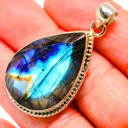 Labradorite Pendants handcrafted by Ana Silver Co - PD34657