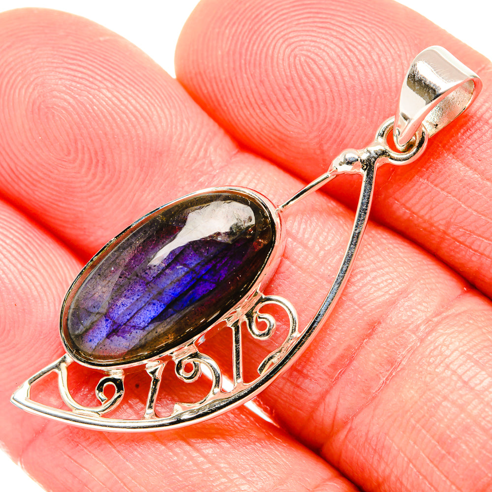 Labradorite Pendants handcrafted by Ana Silver Co - PD35018