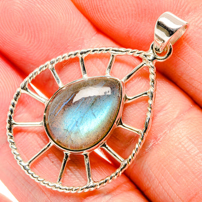 Labradorite Pendants handcrafted by Ana Silver Co - PD35103