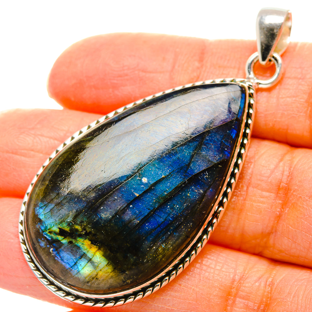 Labradorite Pendants handcrafted by Ana Silver Co - PD35152