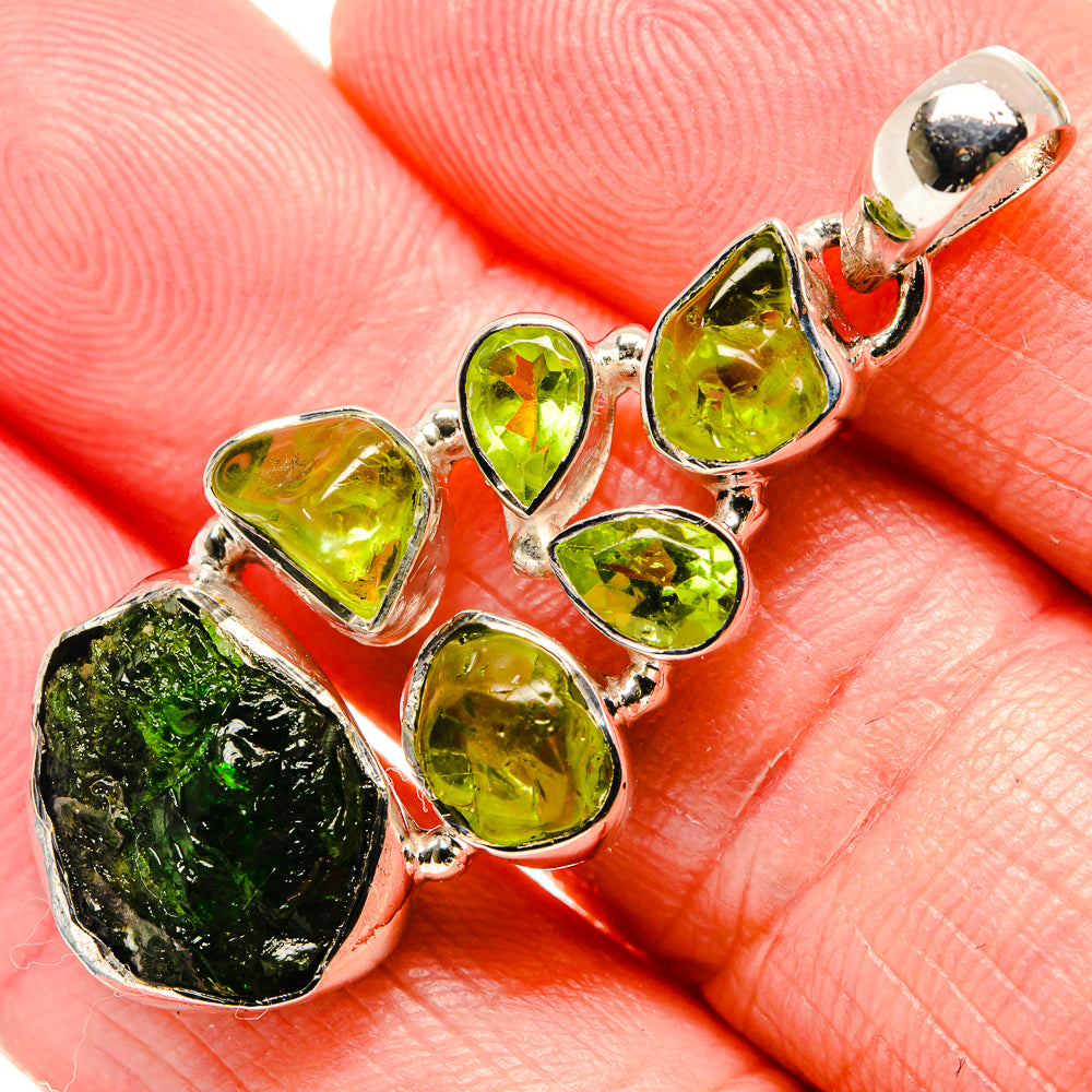 Chrome Diopside Pendants handcrafted by Ana Silver Co - PD35781