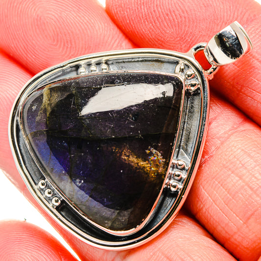 Labradorite Pendants handcrafted by Ana Silver Co - PD36065