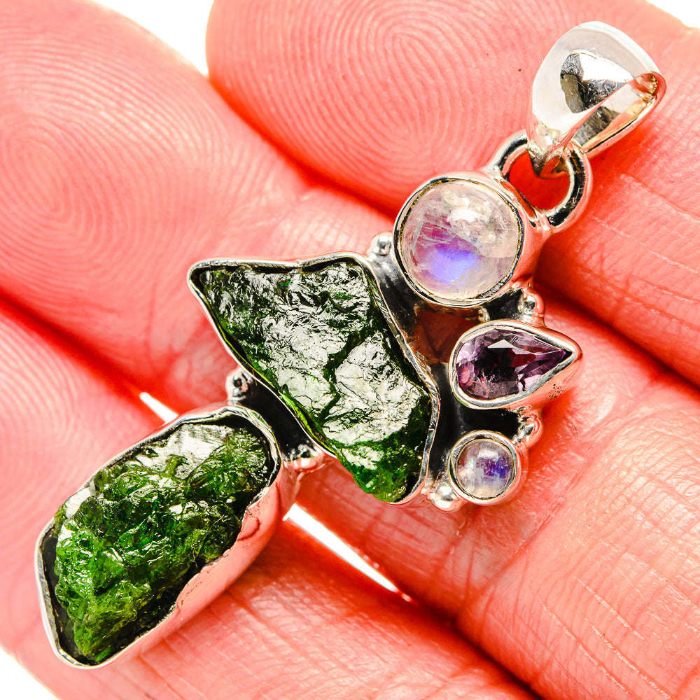 Chrome Diopside Pendants handcrafted by Ana Silver Co - PD36097