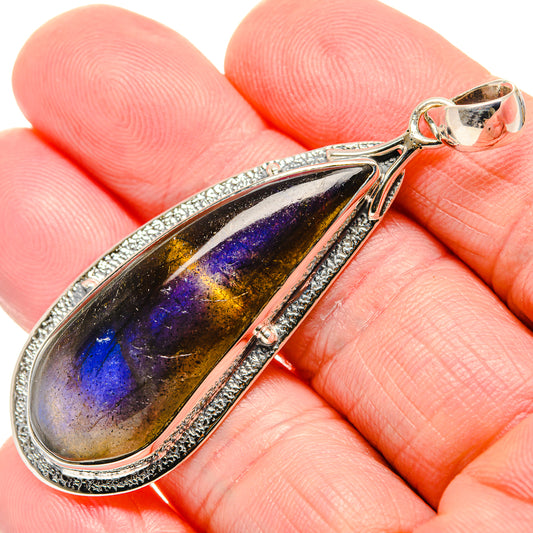 Labradorite Pendants handcrafted by Ana Silver Co - PD36426